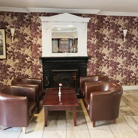 Hotel Munster Arms 2*