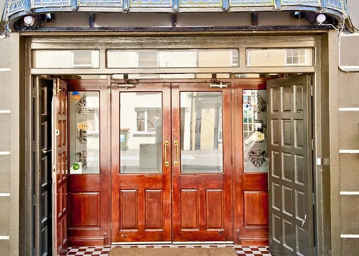 Hotel Munster Arms 2*